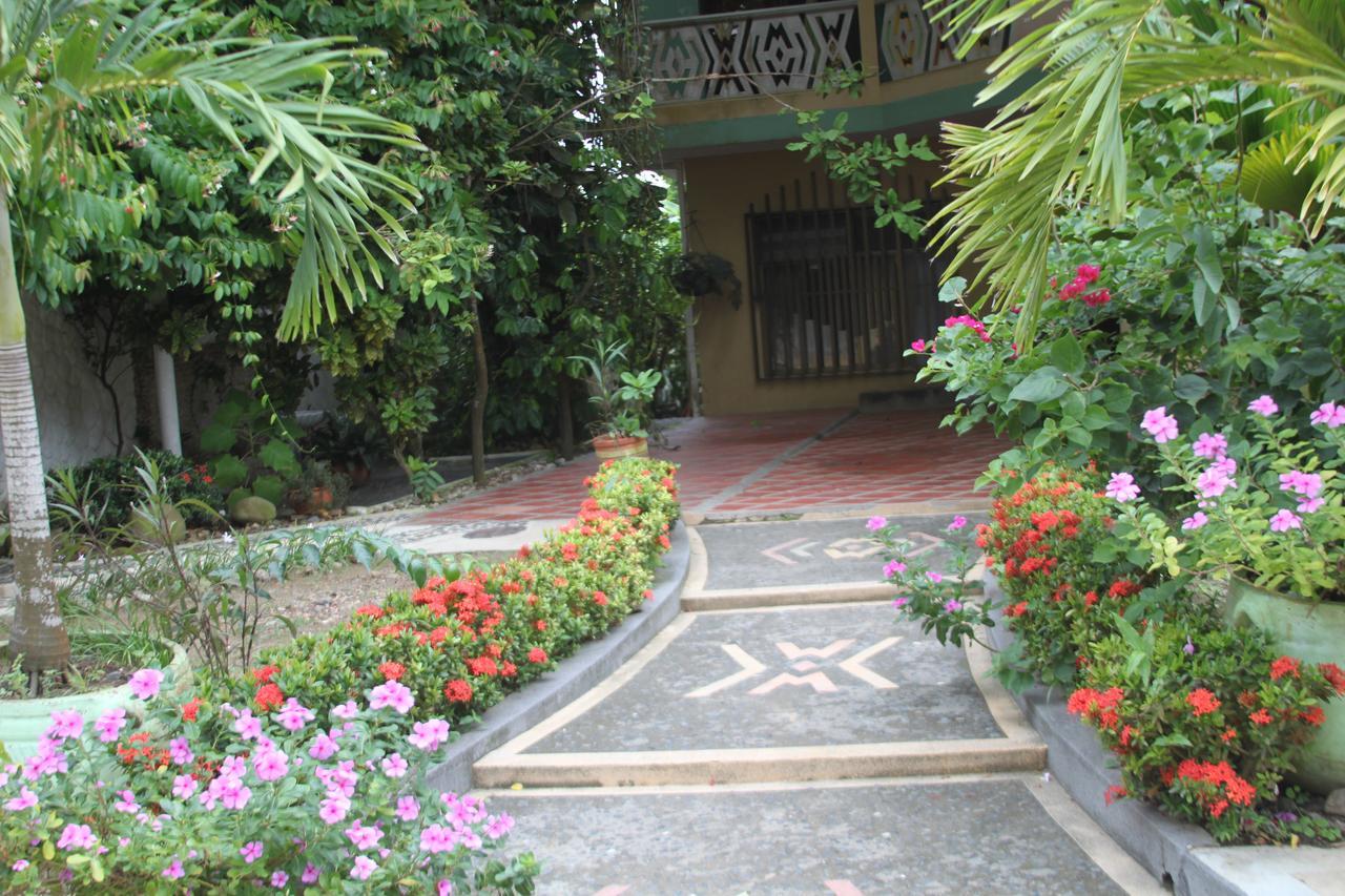 Punta Caribana Casa Hotel Necoclí エクステリア 写真